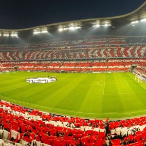 爱游戏体育-全球球迷翘首以盼，期待高水平足球赛事，高水平足球测试