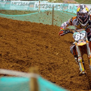 爱游戏在线登录-中国足球的球迷组织发展，中国足球队球迷