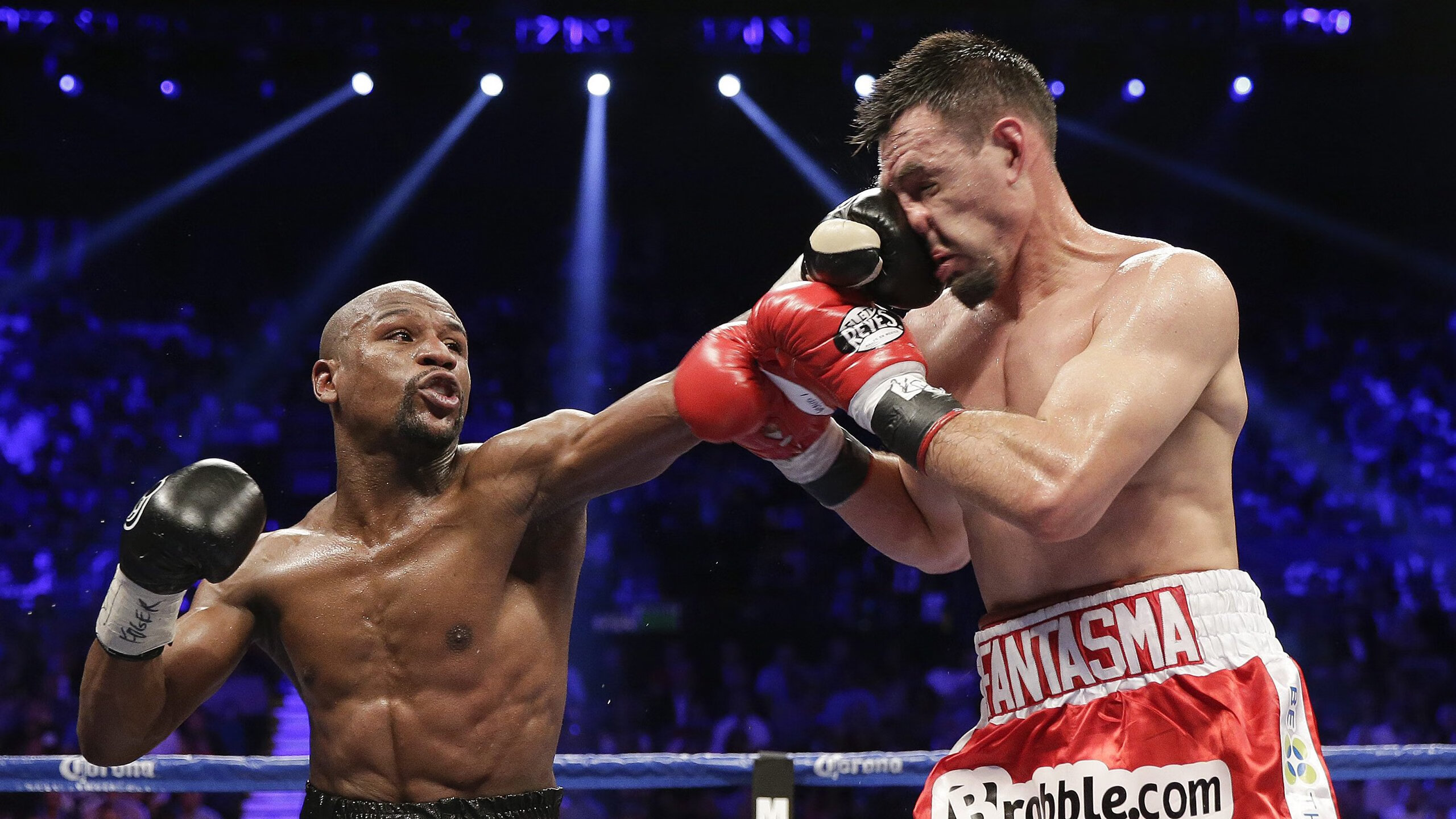 《英雄联盟大型线下总决赛，引领电竞潮流》，英雄联盟全球总决赛线下